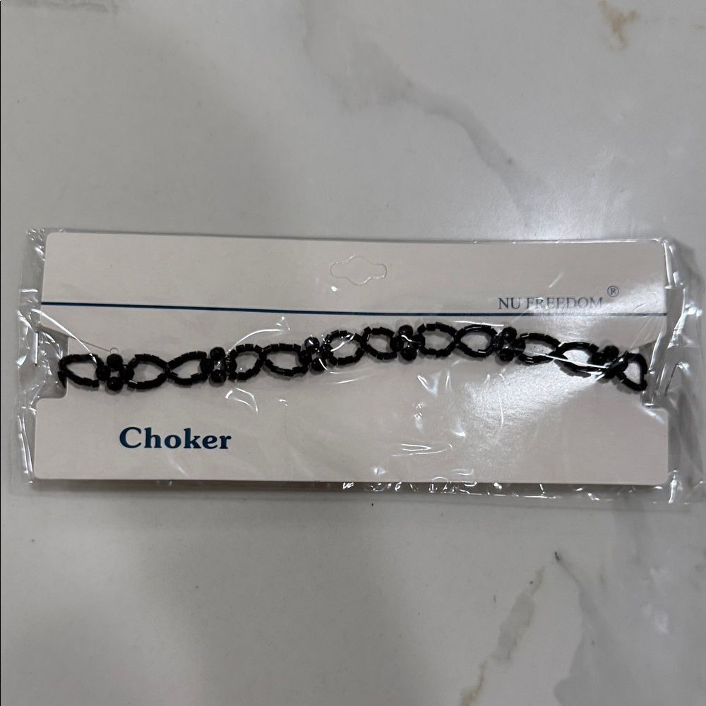 NU FREEDOM Black Choker Necklace